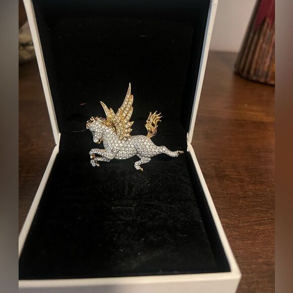 SWAROVSKI CRYSTAL PEGASUS PIN 2-1/4" - Picture 1 of 7